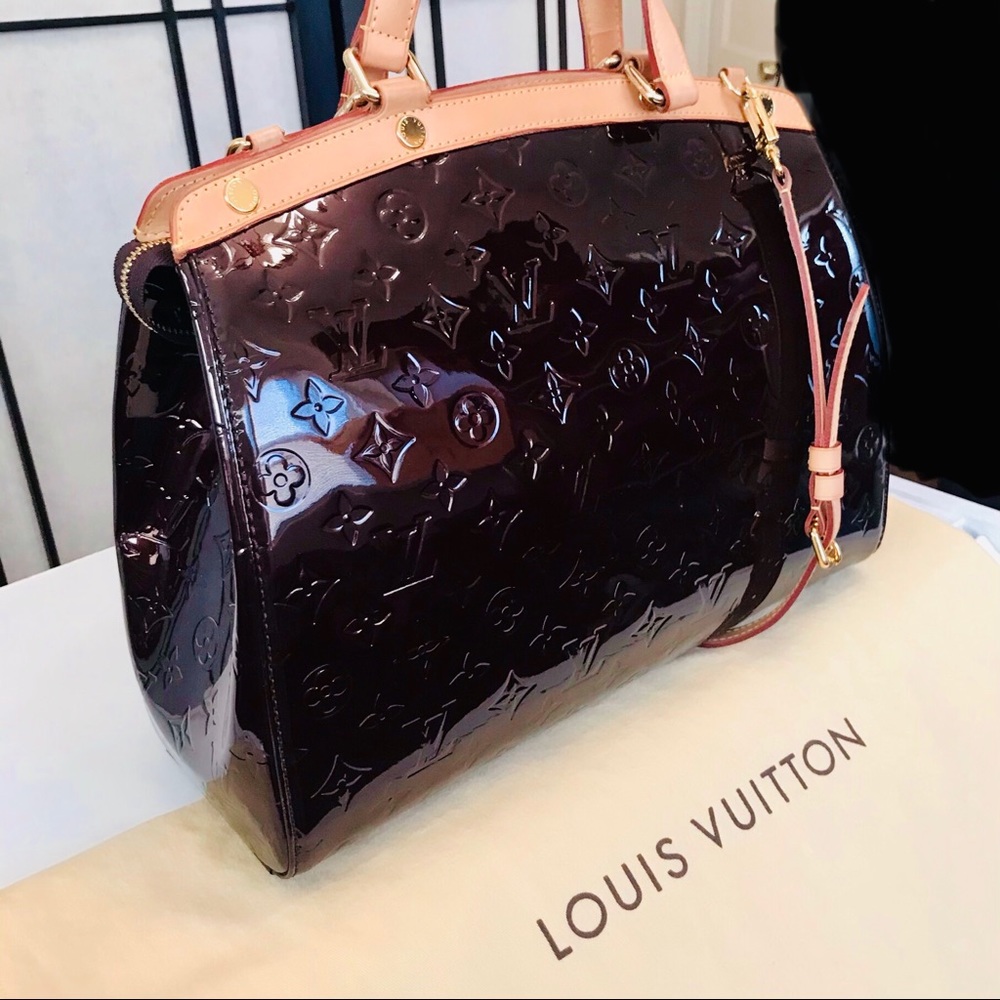 LOUIS VUITTON Brea GM Amarante